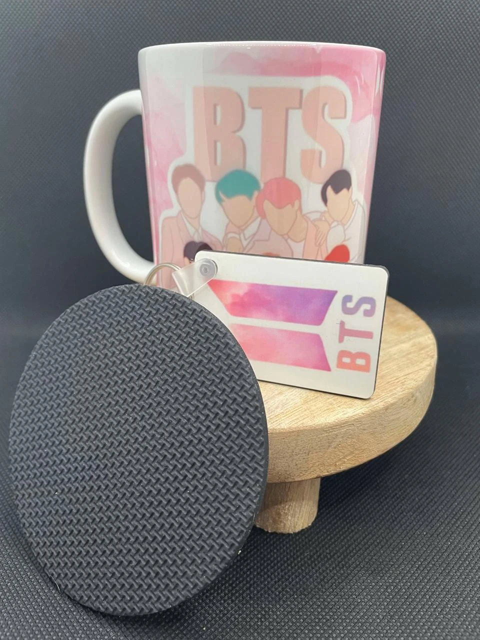 🎁 Coffret Mug – Mug + Porte-clés + Dessous de Tasse – BTS 💜 – photo 2